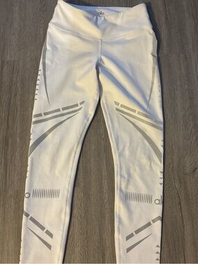 ALO Yoga White Performance Top with Subtle Logo